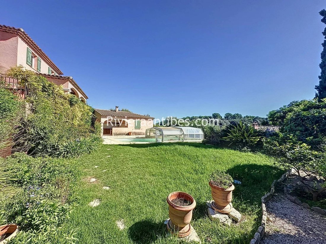 Villa in Fontmerle, Antibes, France 3 - 15675557