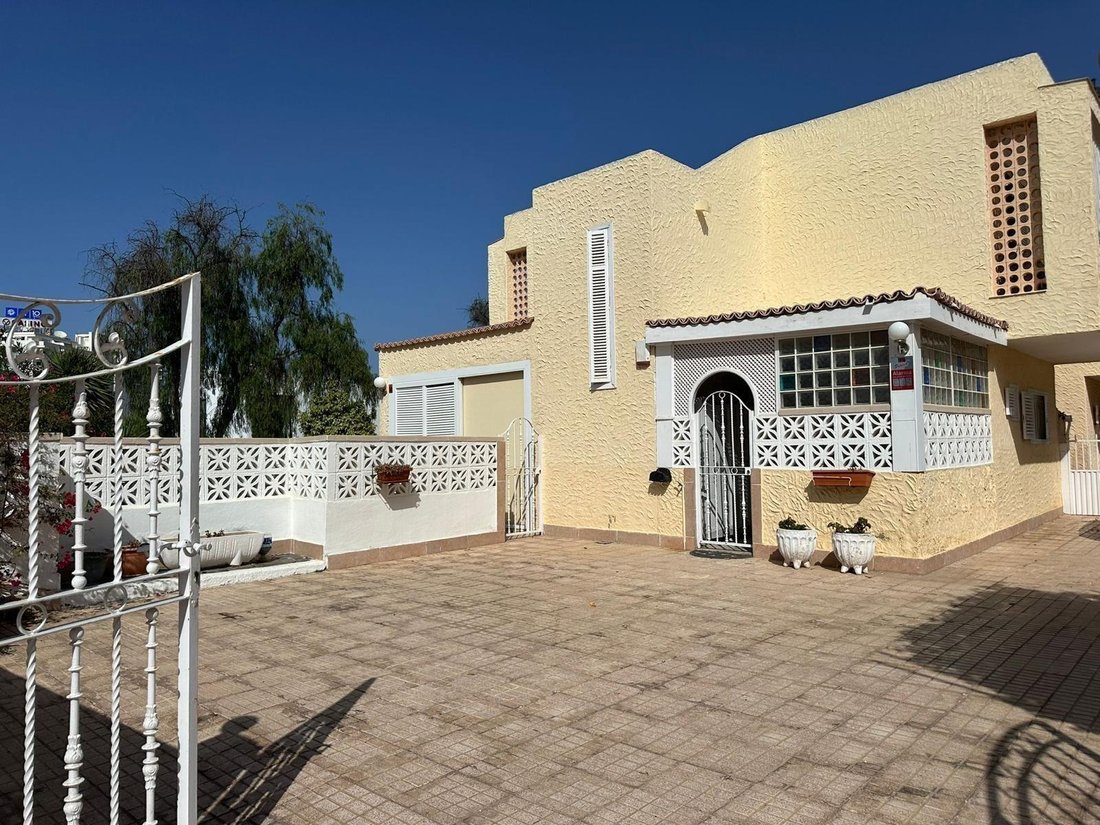 House in Playa de las Americas, Canary Islands, Spain 1 - 18631312
