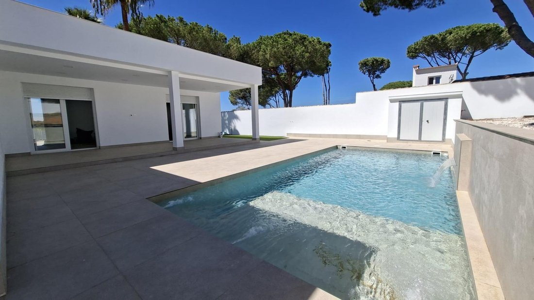 Villa in Chiclana de la Frontera, Andalusia, Spain 4 - 18631096