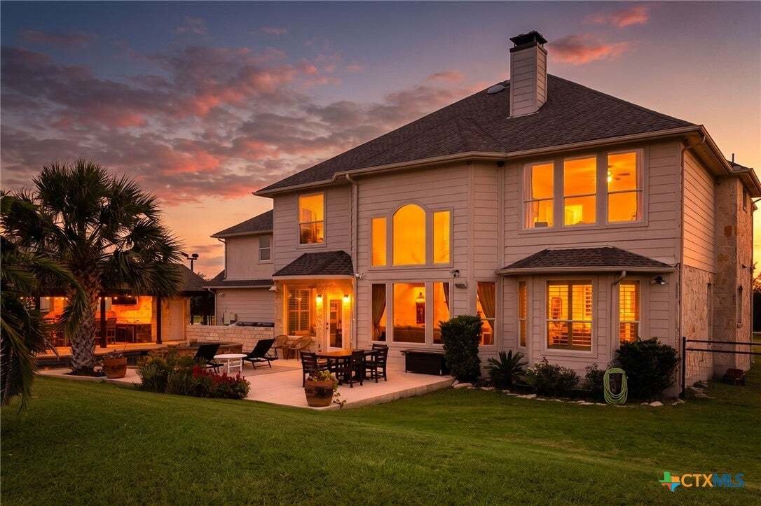 House in Seguin, Texas, United States 5 - 16584678