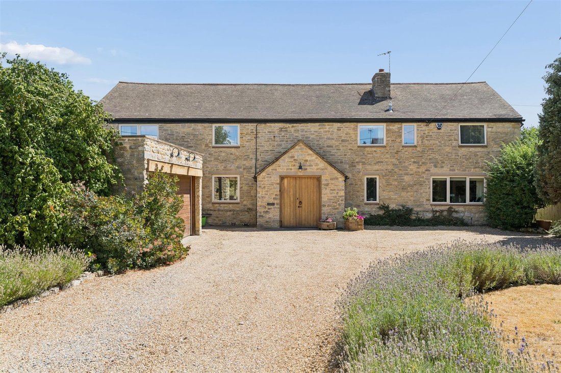 House in Haversham, England 1 - 18631371