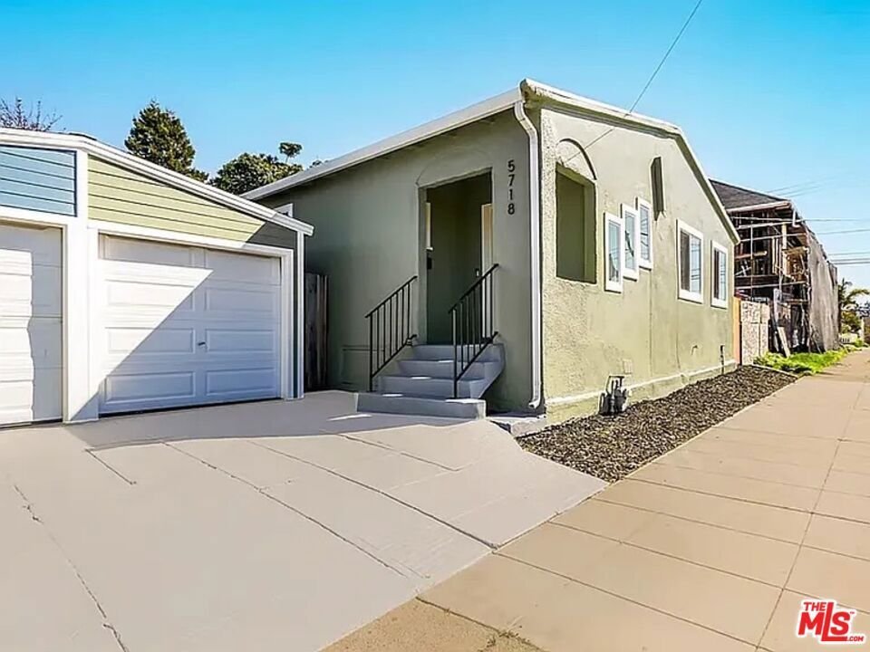 Oakland, California, United States 2 - 18631222