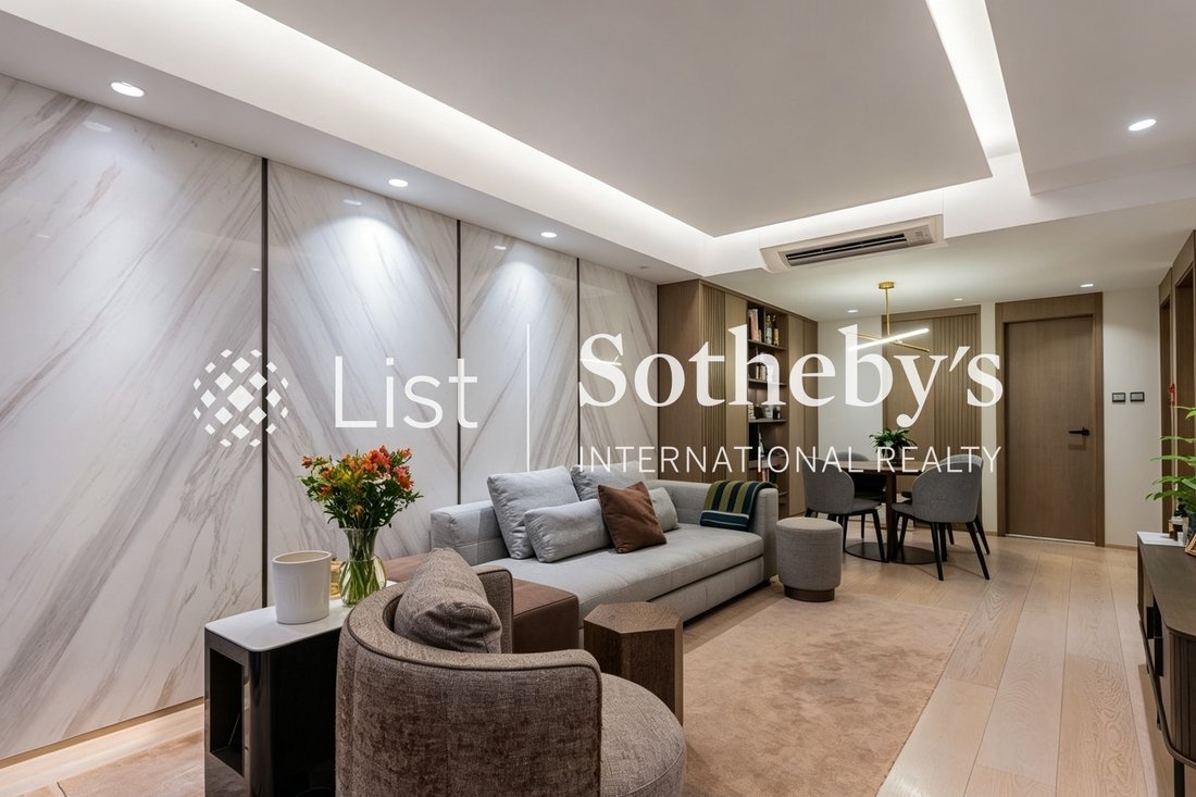 Apartment in Mid-Levels Central, Hong Kong 2 - 18631249