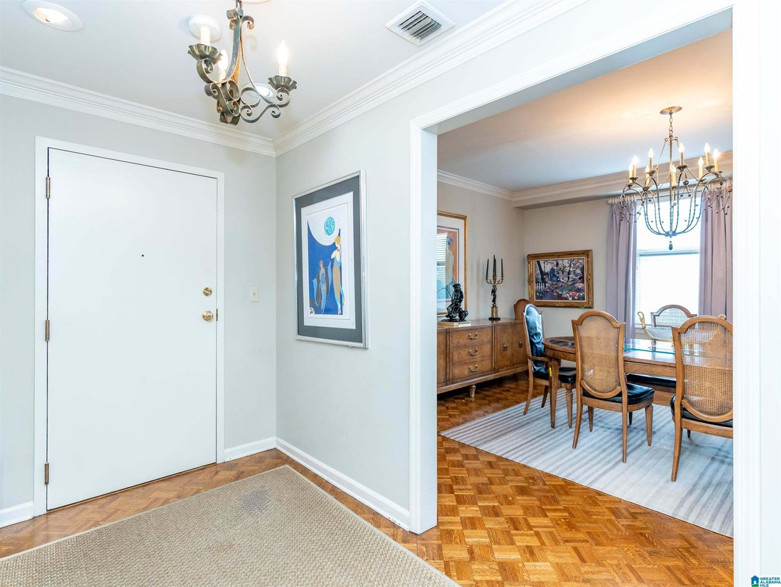 Condo in Homewood, Alabama, United States 4 - 18631232