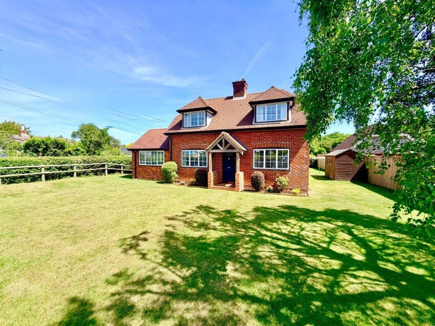 House in East Boldre, England 1 - 18131437