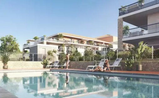 Appartamento a Brusquet-Retenaou-Devens, Vallauris, Francia 1