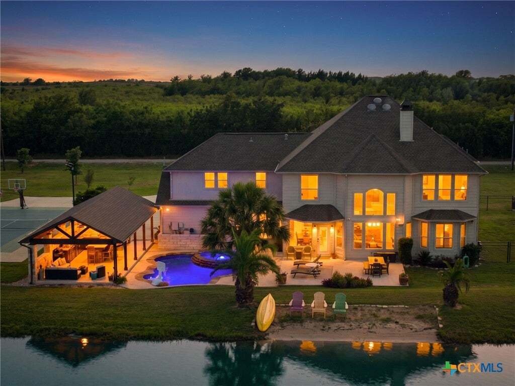House in Seguin, Texas, United States 4 - 16584678