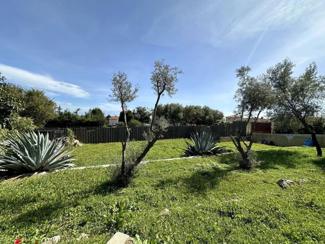 Villa in Brusquet-Retenaou-Devens, Vallauris, France 2 - 15653638