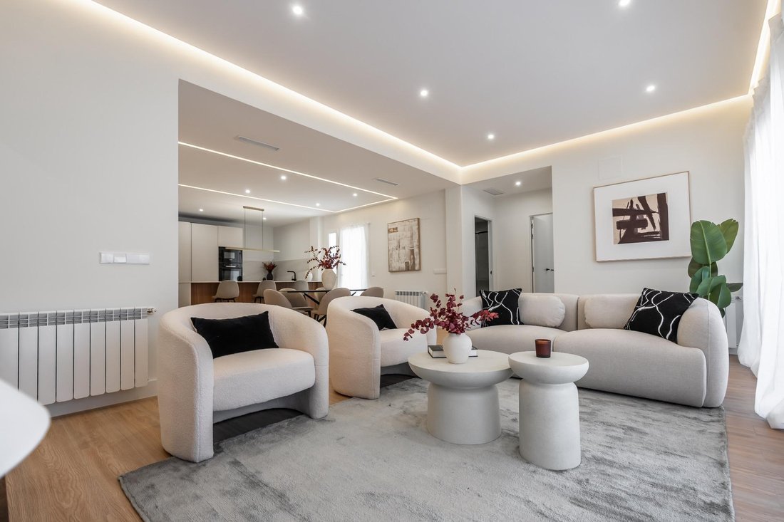 Apartment in Tetuan, Madrid, Spain 1 - 18631037
