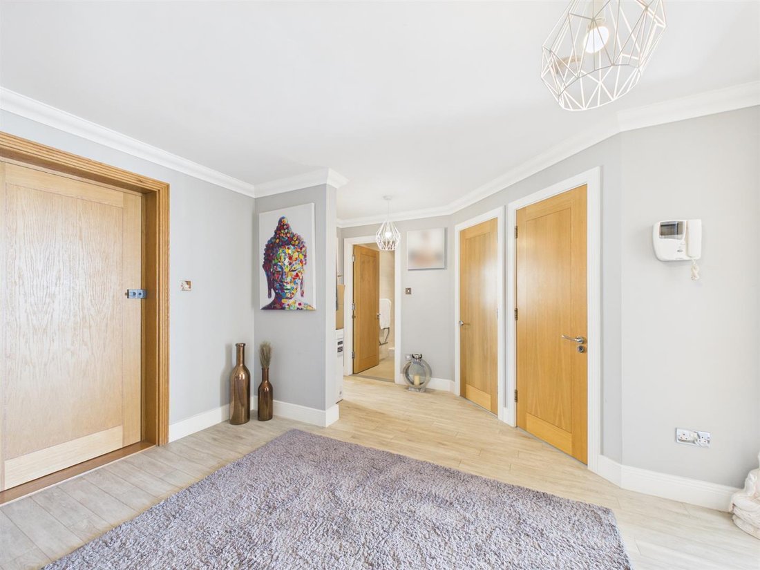 Apartment in Jersey, St Lawrence, Jersey 3 - 18631385