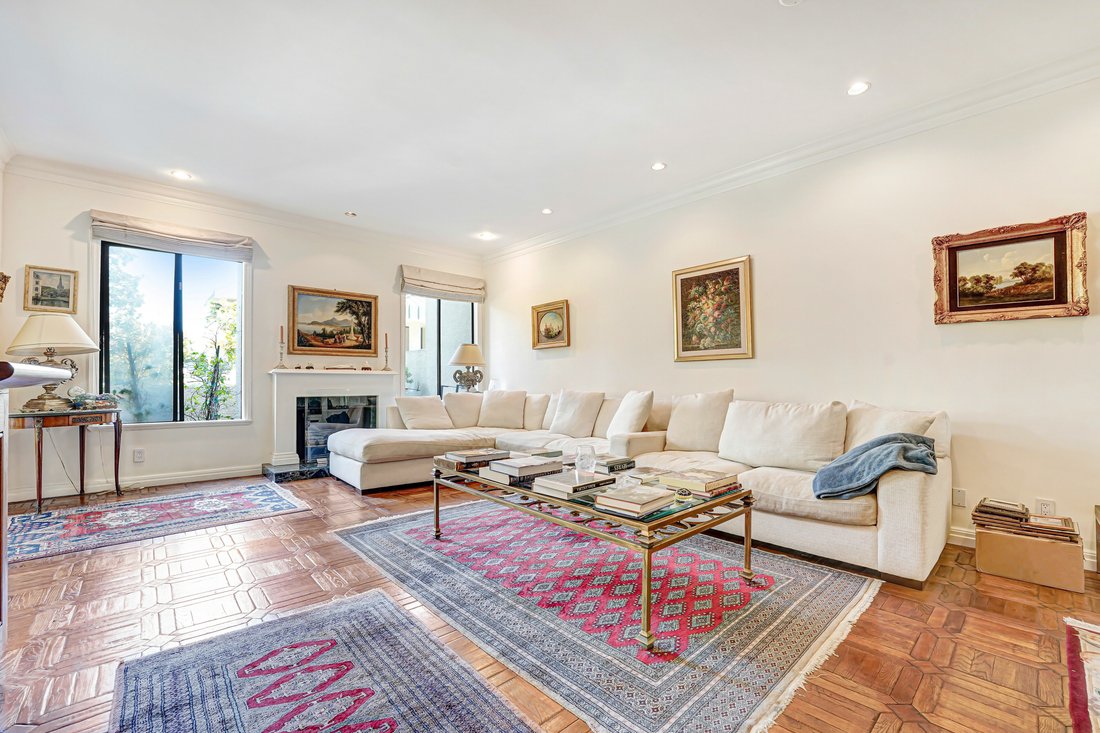 Condo in Los Angeles, California, United States 3 - 18631314