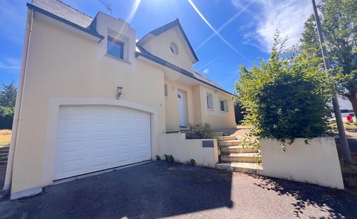 House in Quatre Chemins-Quelisoy, Larmor-Plage, France 1