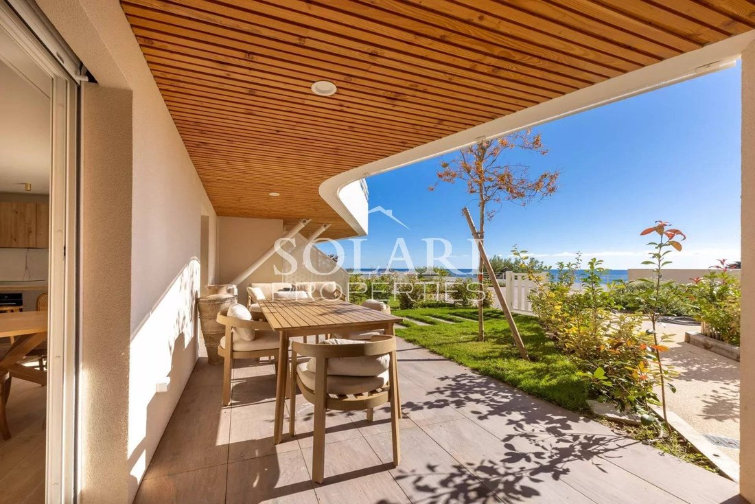 Apartment in Théoule-sur-Mer, Provence-Alpes-Côte d'Azur, France 2 - 16841126