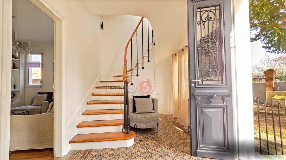House in Thiers, Le Raincy, France 2 - 17480557