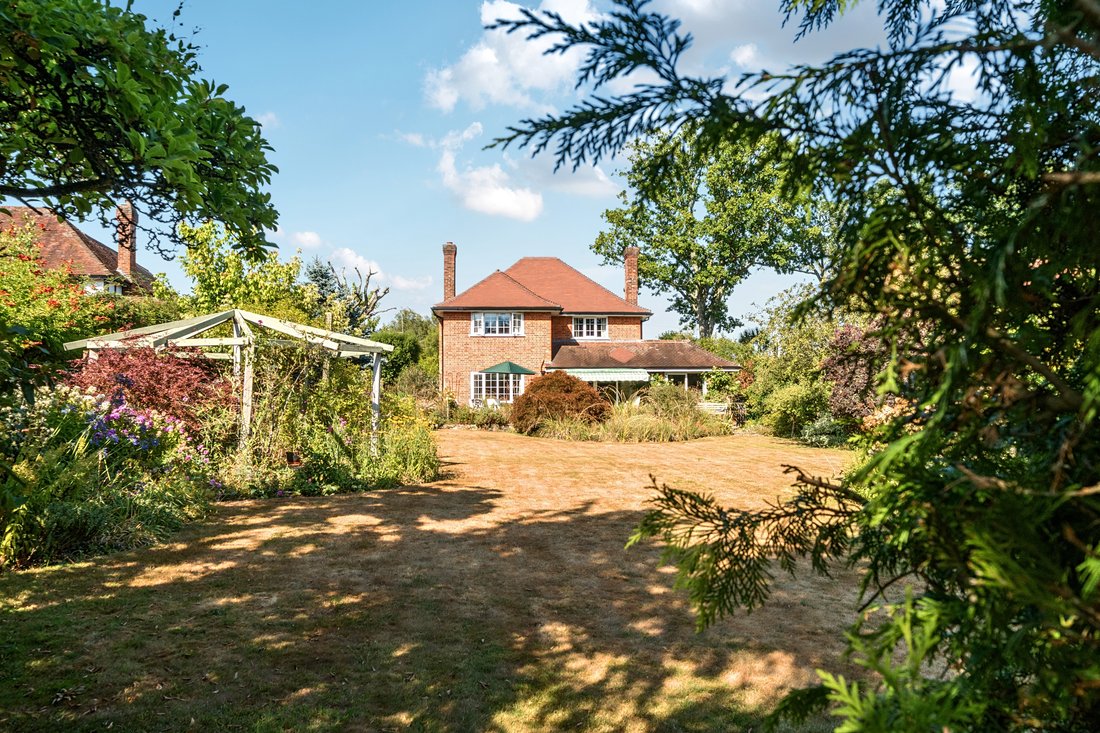 House in New Forest, Lyndhurst, England 1 - 18630988