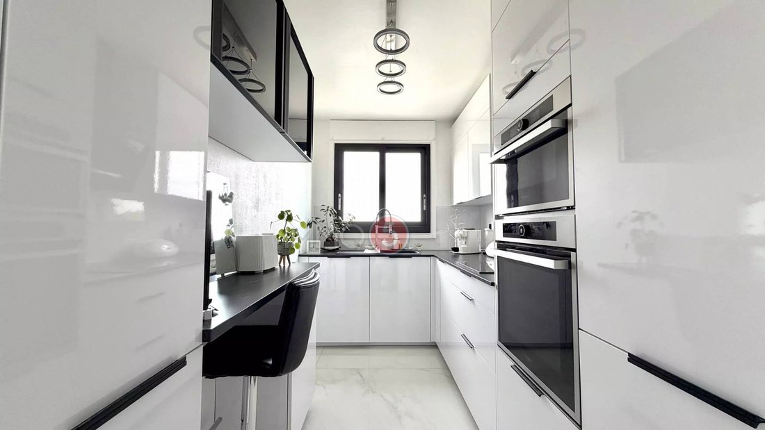 Apartment in Thiers, Le Raincy, France 3 - 18528173