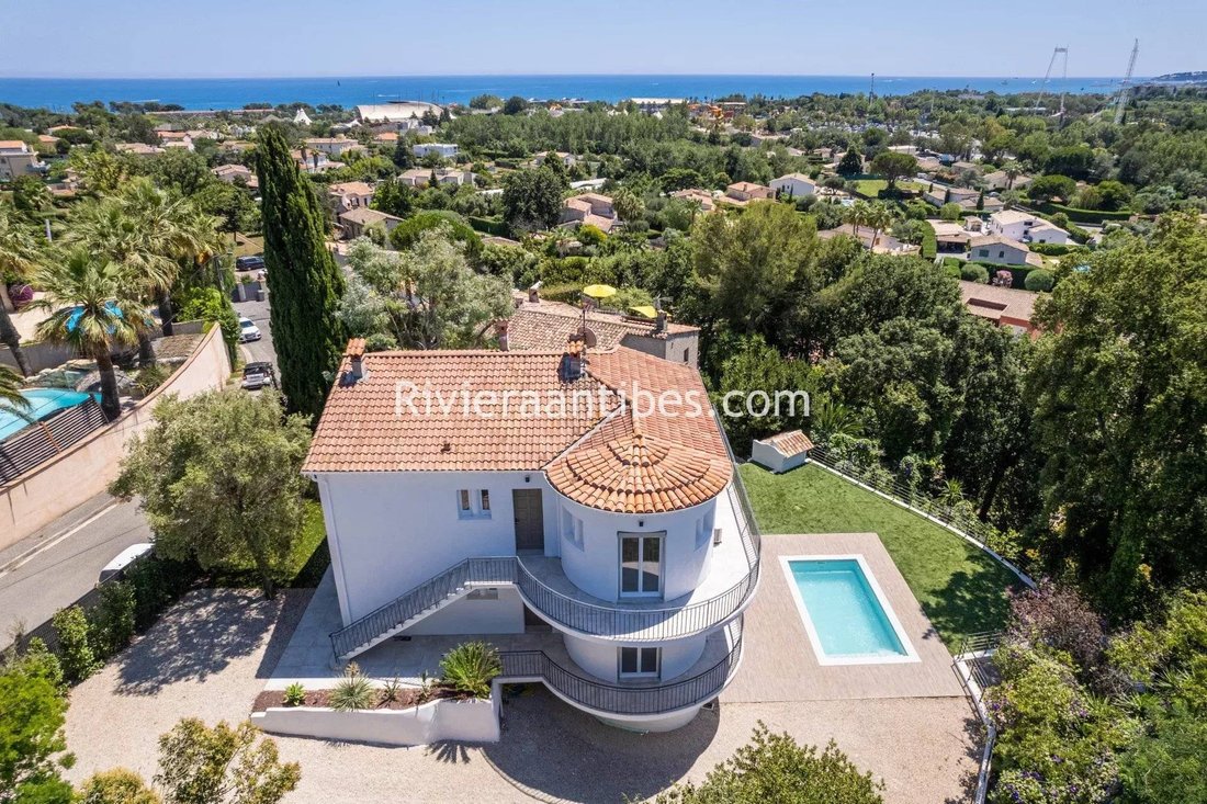 House in Fontmerle, Antibes, France 4 - 15675576