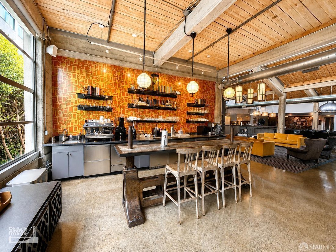 Condo in San Francisco, California, United States 3 - 18630844