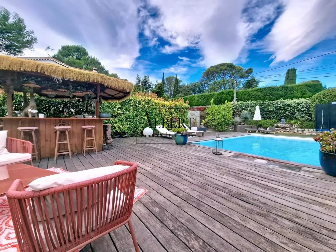 Villa in Mougins, Provence-Alpes-Côte d'Azur, France 1 - 16966312