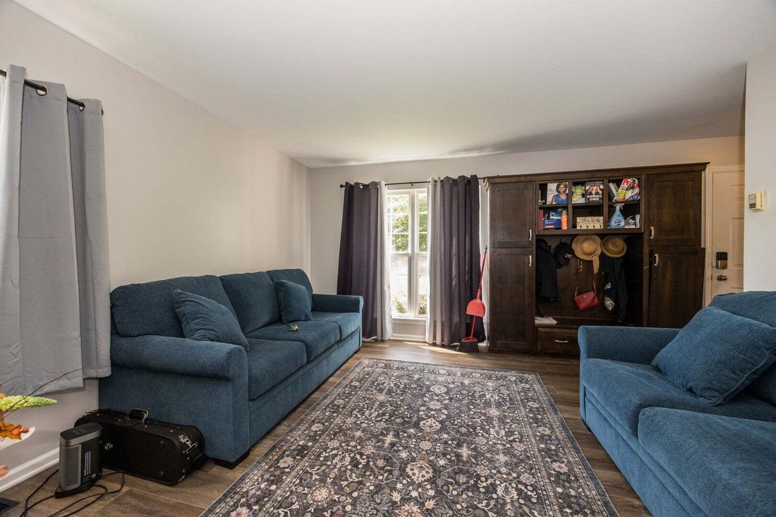 House in Aurora, Illinois, United States 4 - 18631195