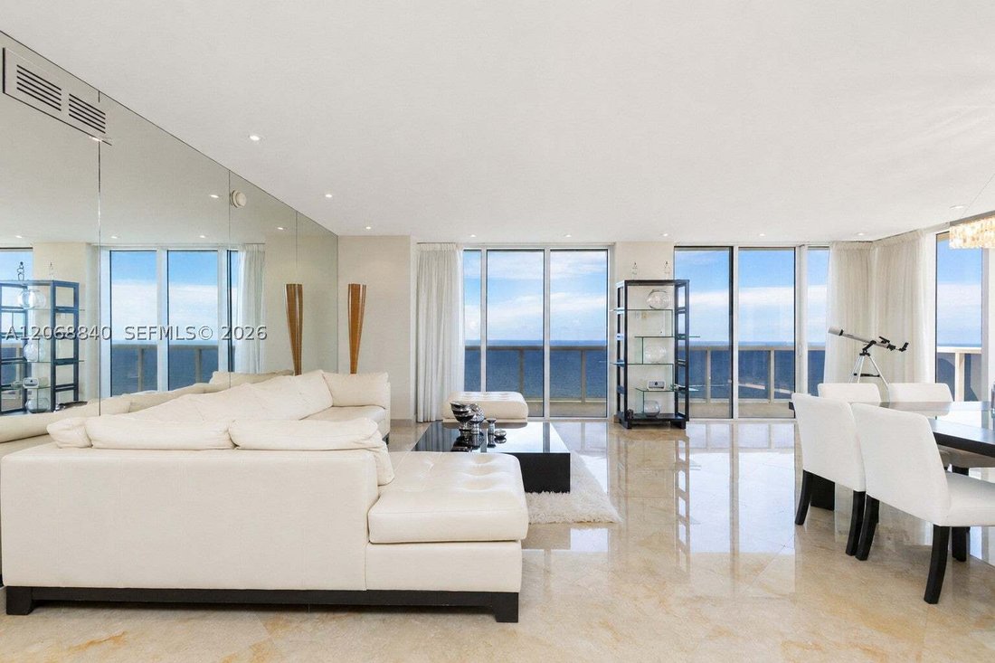 Condo in Hallandale Beach, Florida, United States 3 - 18628343