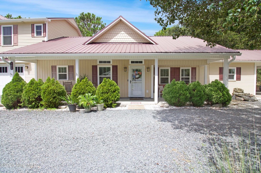 House in Topsail Beach, North Carolina, United States 4 - 18631103