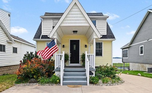 House in North Muskegon, Michigan, United States 1