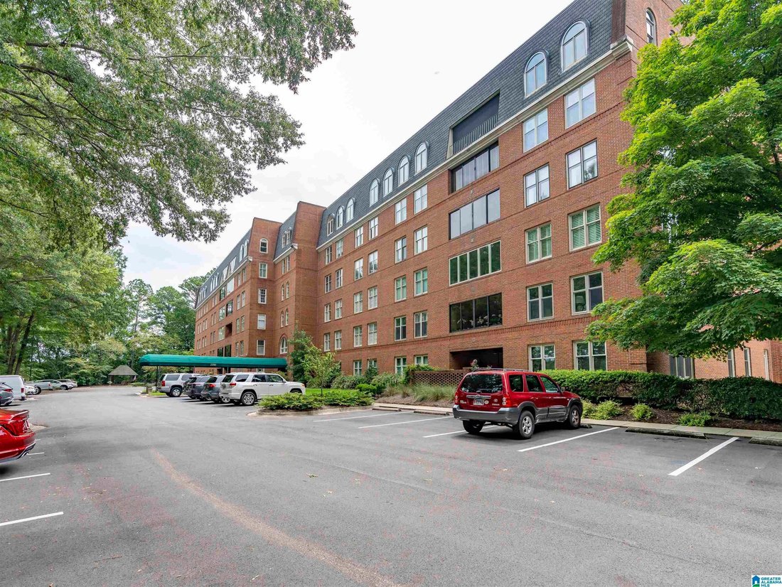 Condo in Homewood, Alabama, United States 1 - 18631232
