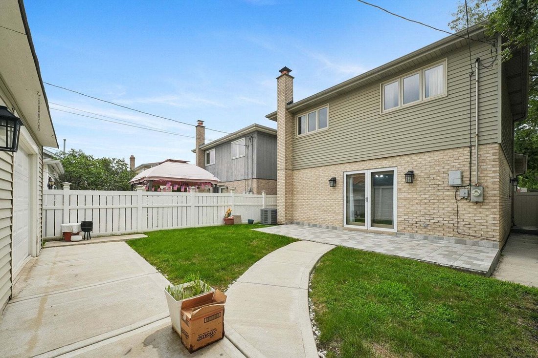 House in Chicago, Illinois, United States 2 - 18631206