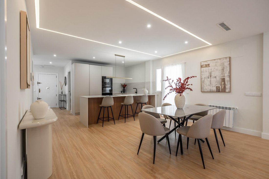 Apartment in Tetuan, Madrid, Spain 1 - 18631037