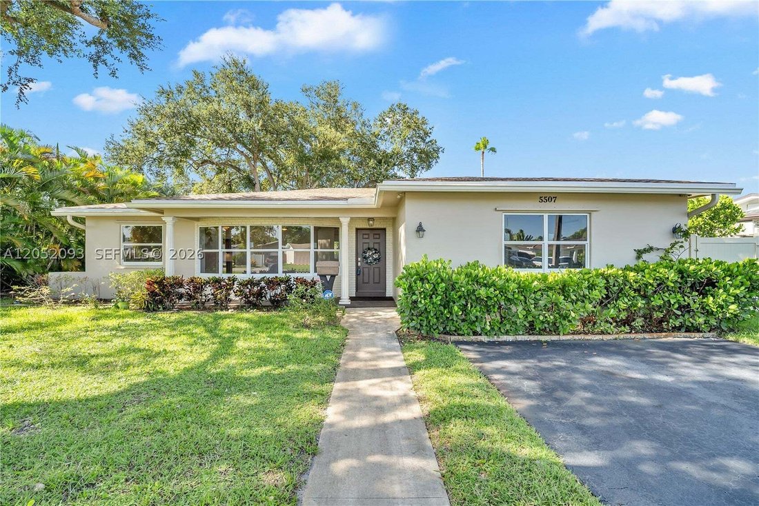 House in Hollywood, Florida, United States 2 - 18630876