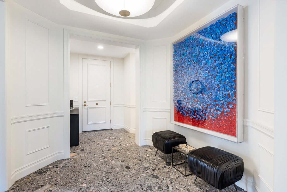 Condo in Los Angeles, California, United States 3 - 18631290