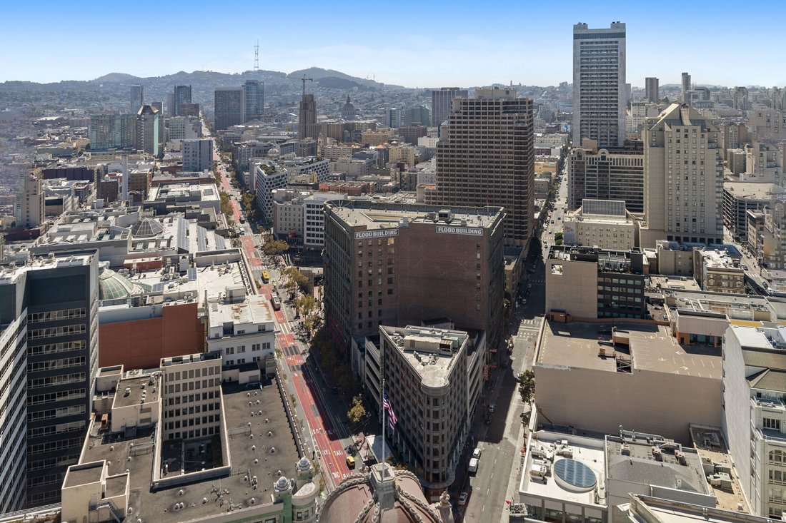 Condo in San Francisco, California, United States 5 - 18631268