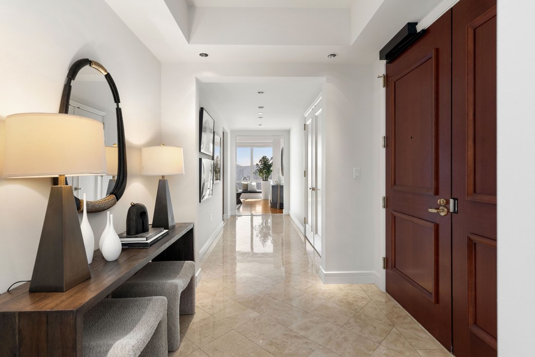Condo in San Francisco, California, United States 3 - 18631268