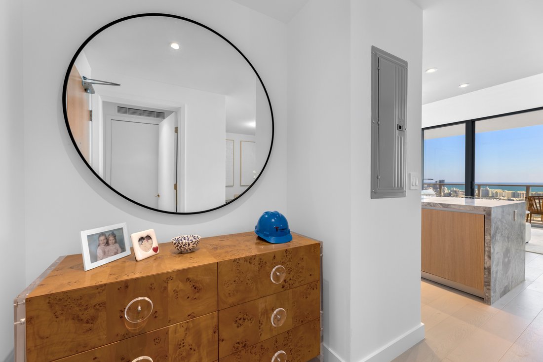 Condo in Miami Beach, Florida, United States 3 - 18631283