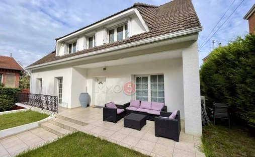 House in Thiers, Le Raincy, France 1