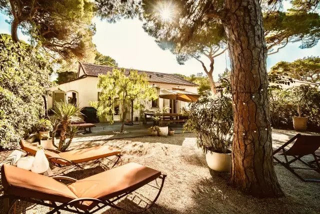 House in Hyeres, Provence-Alpes-Côte d'Azur, France 2 - 16296800