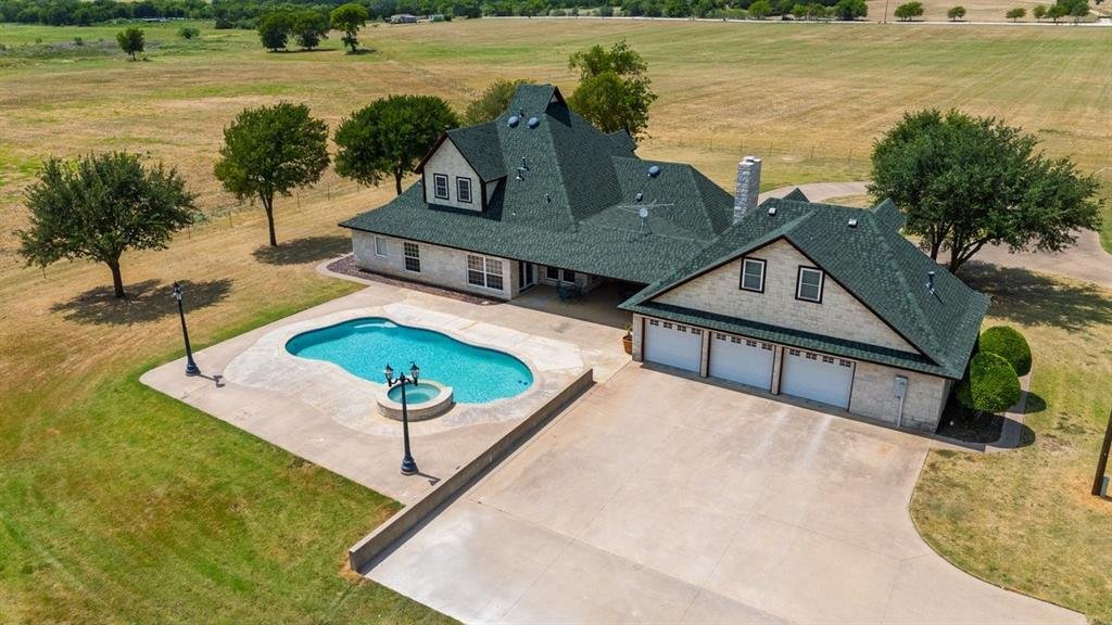 House in Whitney, Texas, United States 1 - 18631042