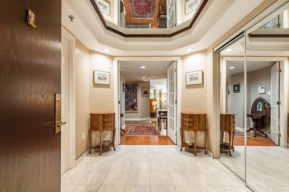 Condo in Saint-Lambert, Quebec, Canada 2 - 18631256