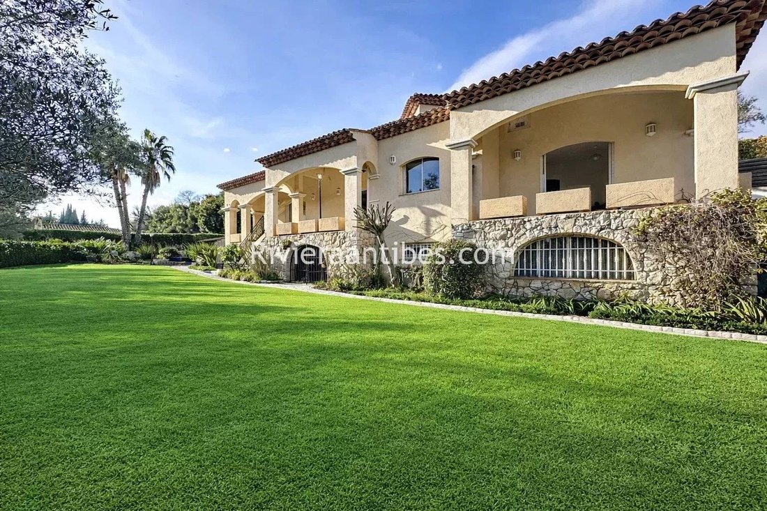Villa in Fontmerle, Antibes, France 5 - 17771722