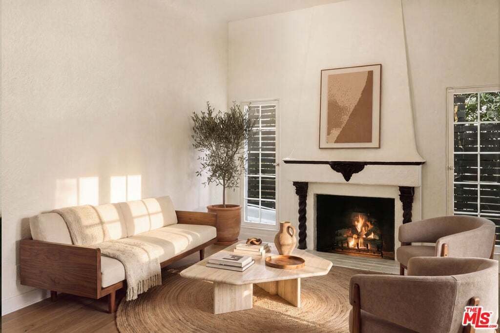 House in Los Angeles, California, United States 4 - 18631226