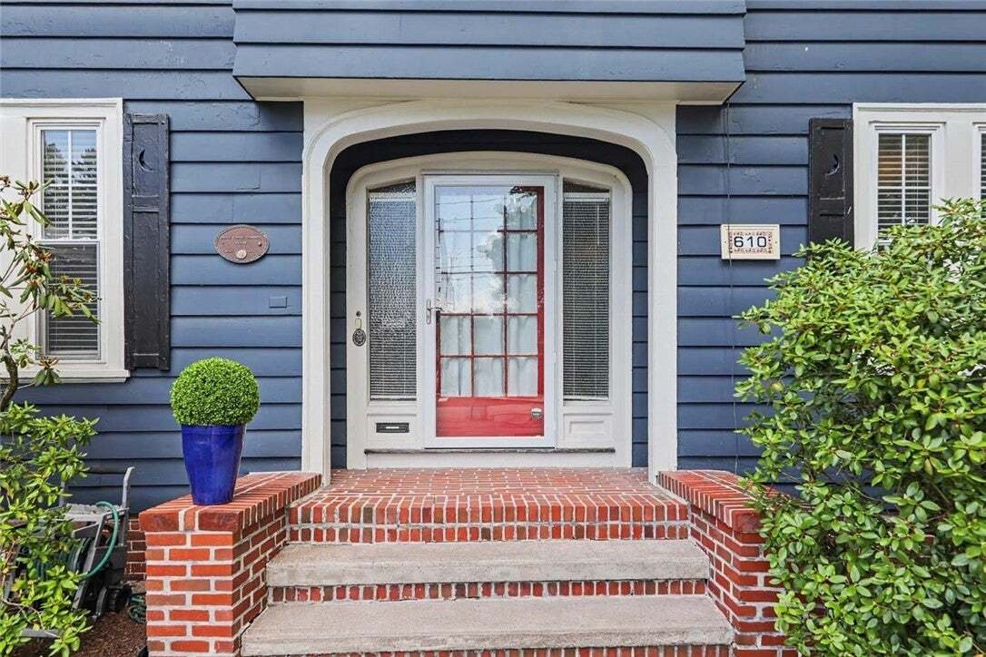 House in Pawtucket, Rhode Island, United States 3 - 18631067