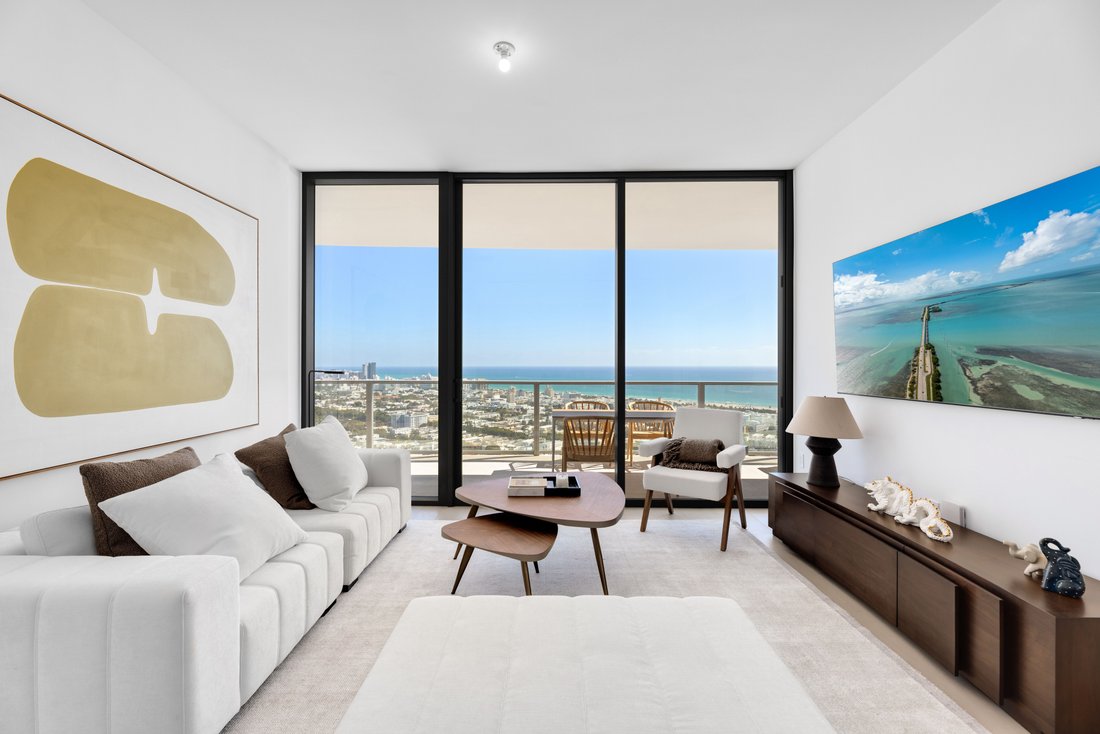 Condo in Miami Beach, Florida, United States 5 - 18631283