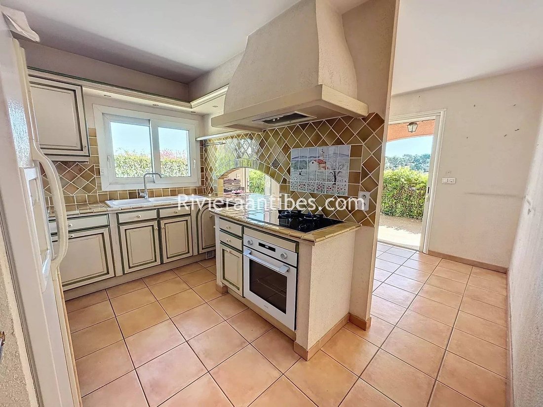 Villa in Fontmerle, Antibes, France 4 - 15675557
