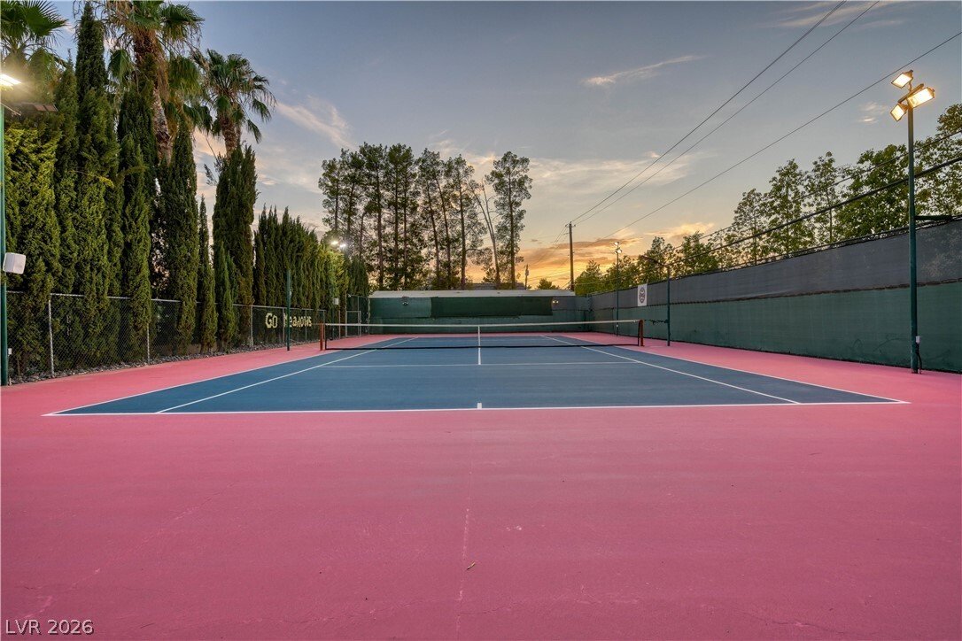 House in Las Vegas, Nevada, United States 4 - 18630954