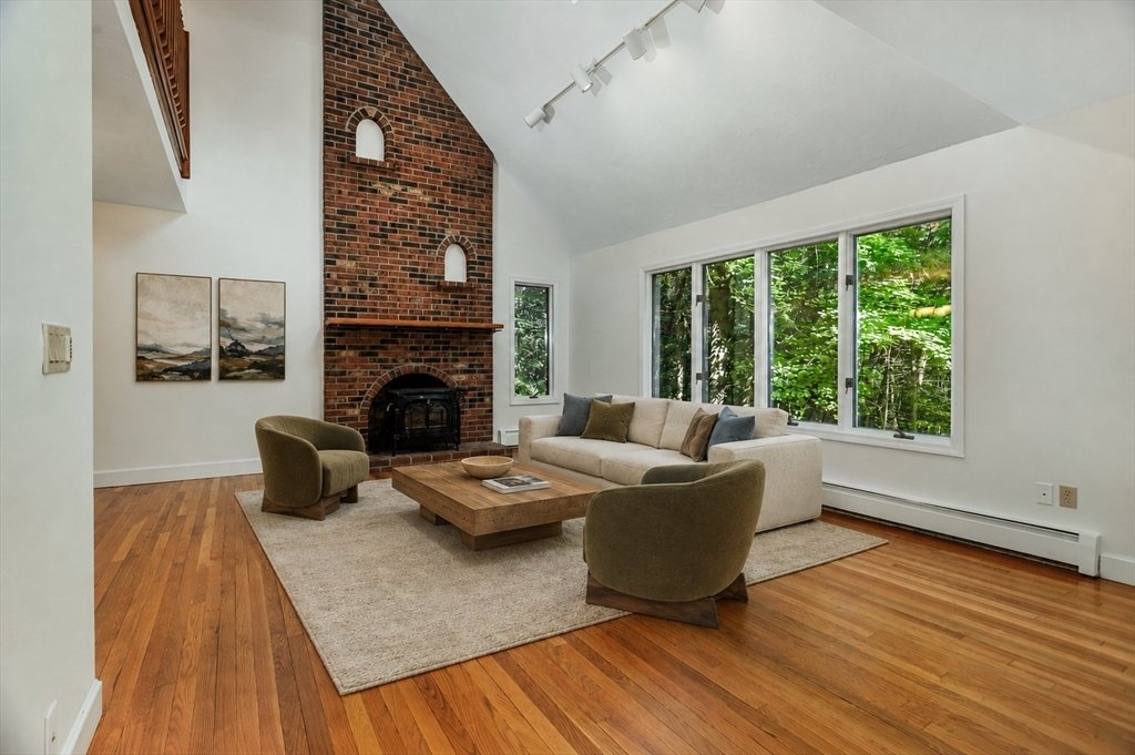 House in Bolton, Massachusetts, United States 3 - 18630962