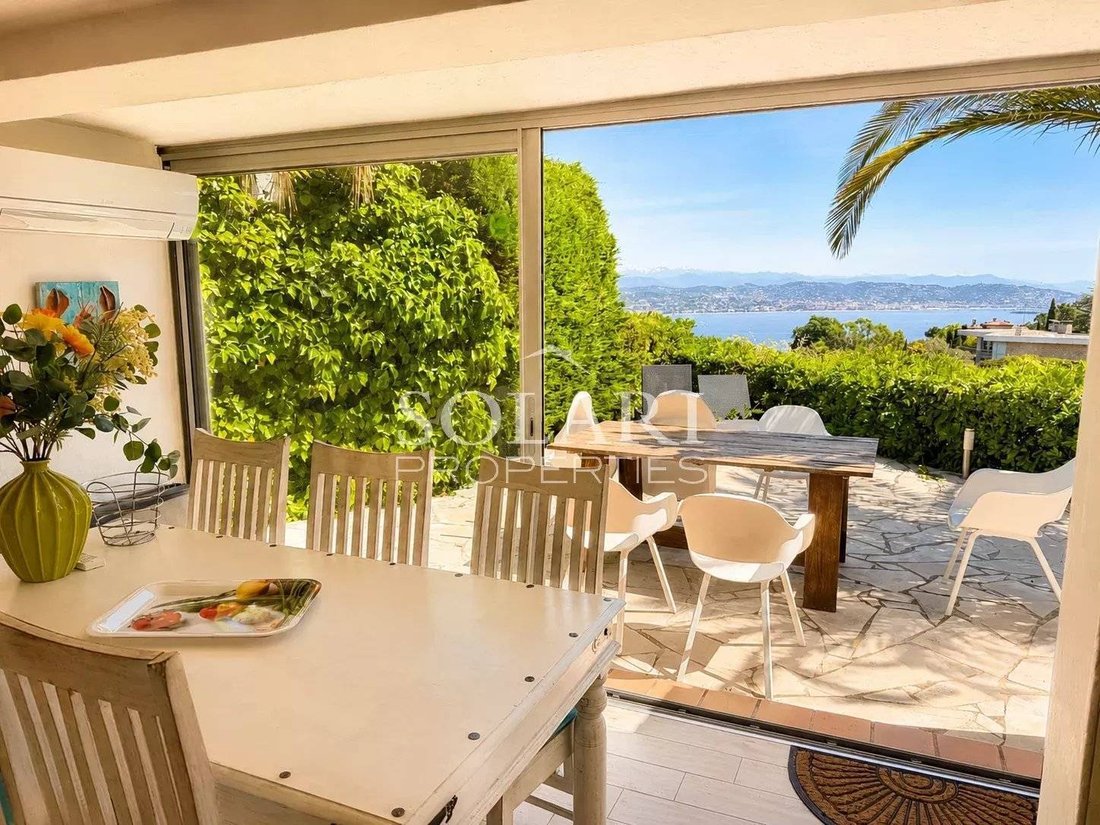 Villa in Théoule-sur-Mer, Provence-Alpes-Côte d'Azur, France 2 - 18009723