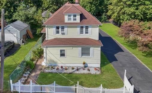 House in Spring Valley, New York, United States 1