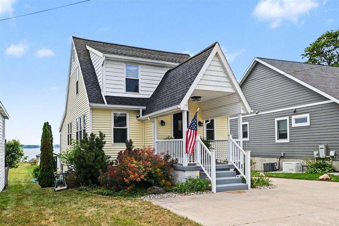 House in North Muskegon, Michigan, United States 4 - 18630854