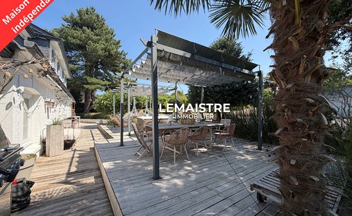 House in Octeville-sur-Mer, Normandy, France 1
